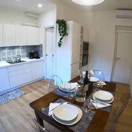 아파트 Elegance House 라스페치아